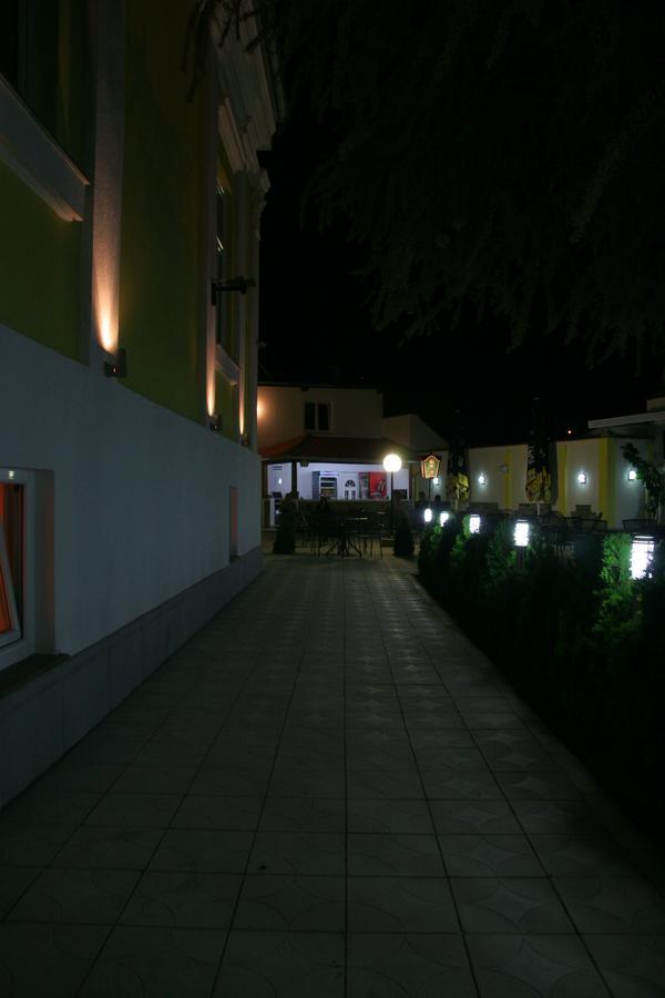 Konak Hotel Požarevac Exterior foto